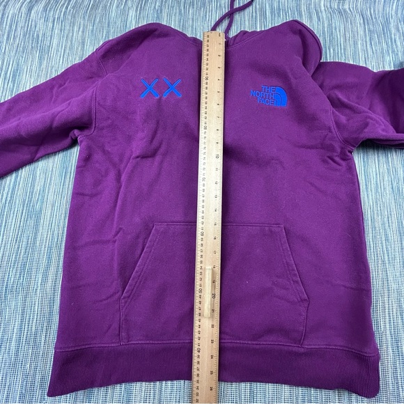 The North Face X Kaws Hoodie Adult Men Large Pink Embroidered Logo Collaboration - Picture 4 of 14